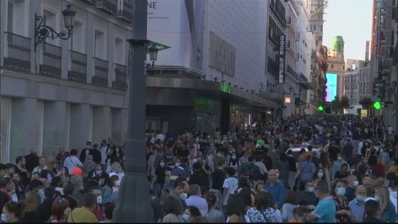 Madrid disfruta del primer puente tras dos años de restricciones