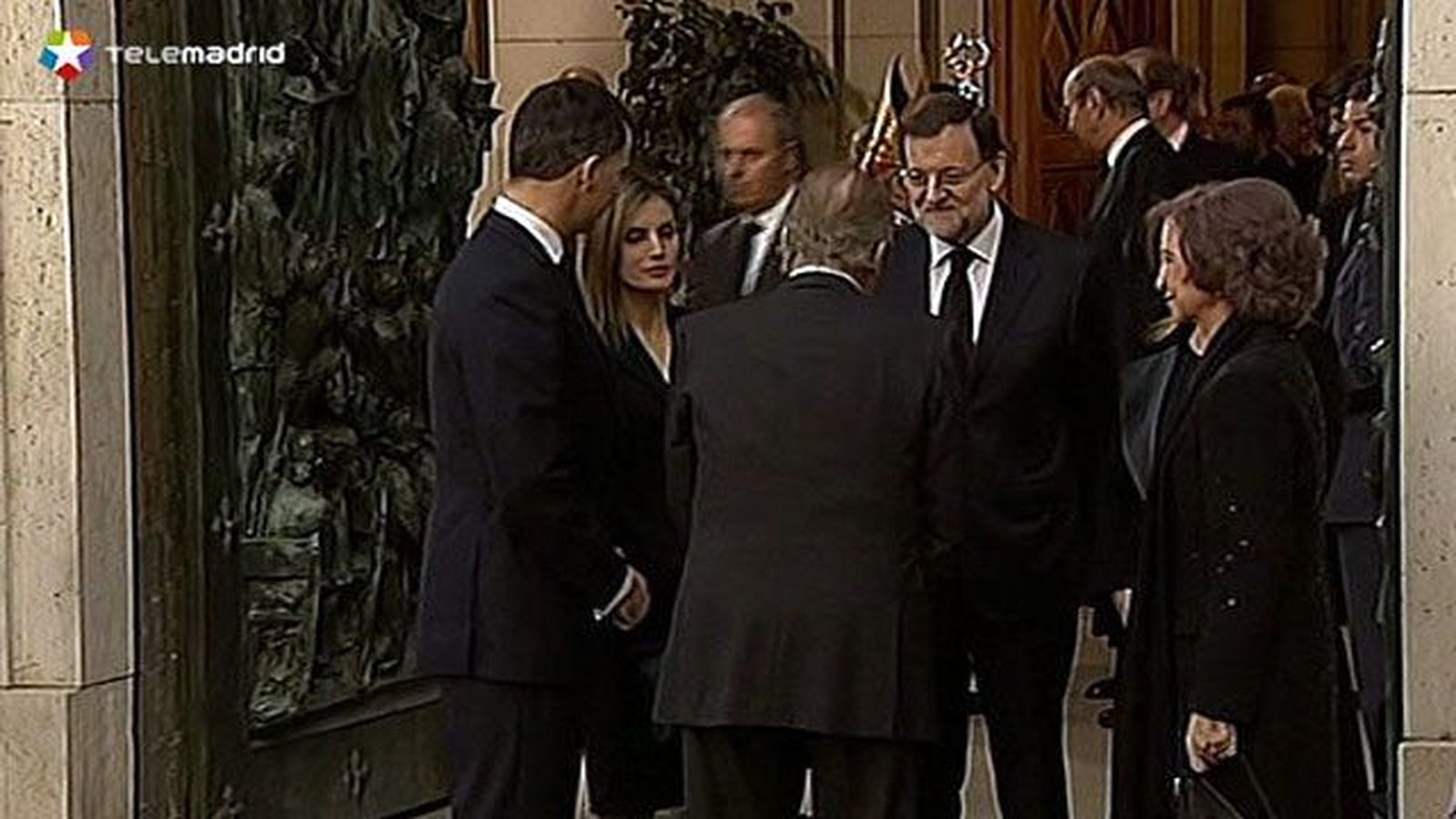 La abdicación del Rey una decisión meditada de su 76 cumpleaños