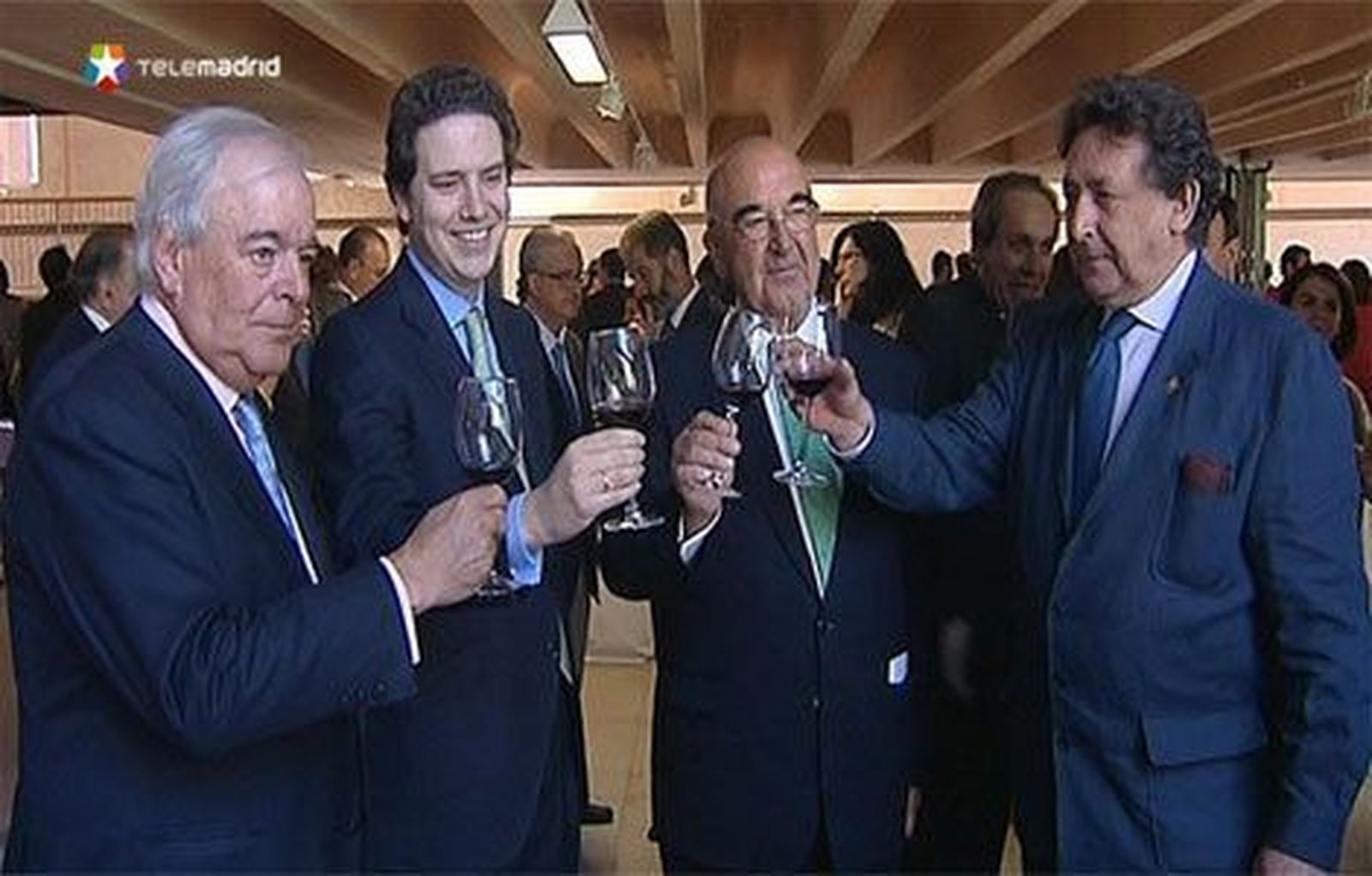Alfonso Ussía, nombrado primer embajador de los Vinos de Madrid
