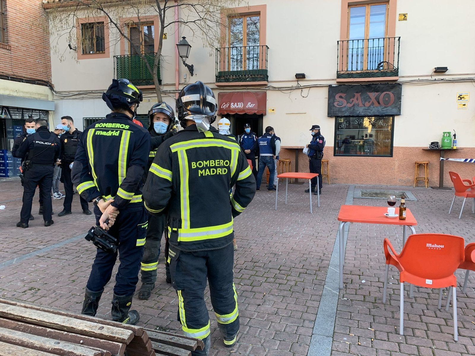 La explosión de la refrigeradora de un bar causa cinco heridos en Villaverde