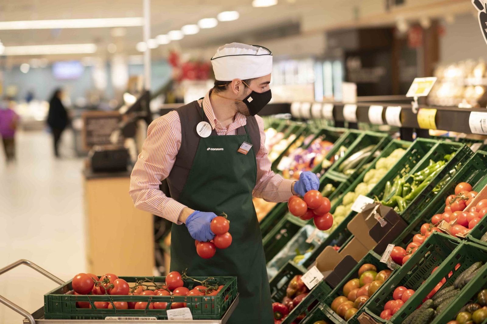 Trabajador en un supermercado