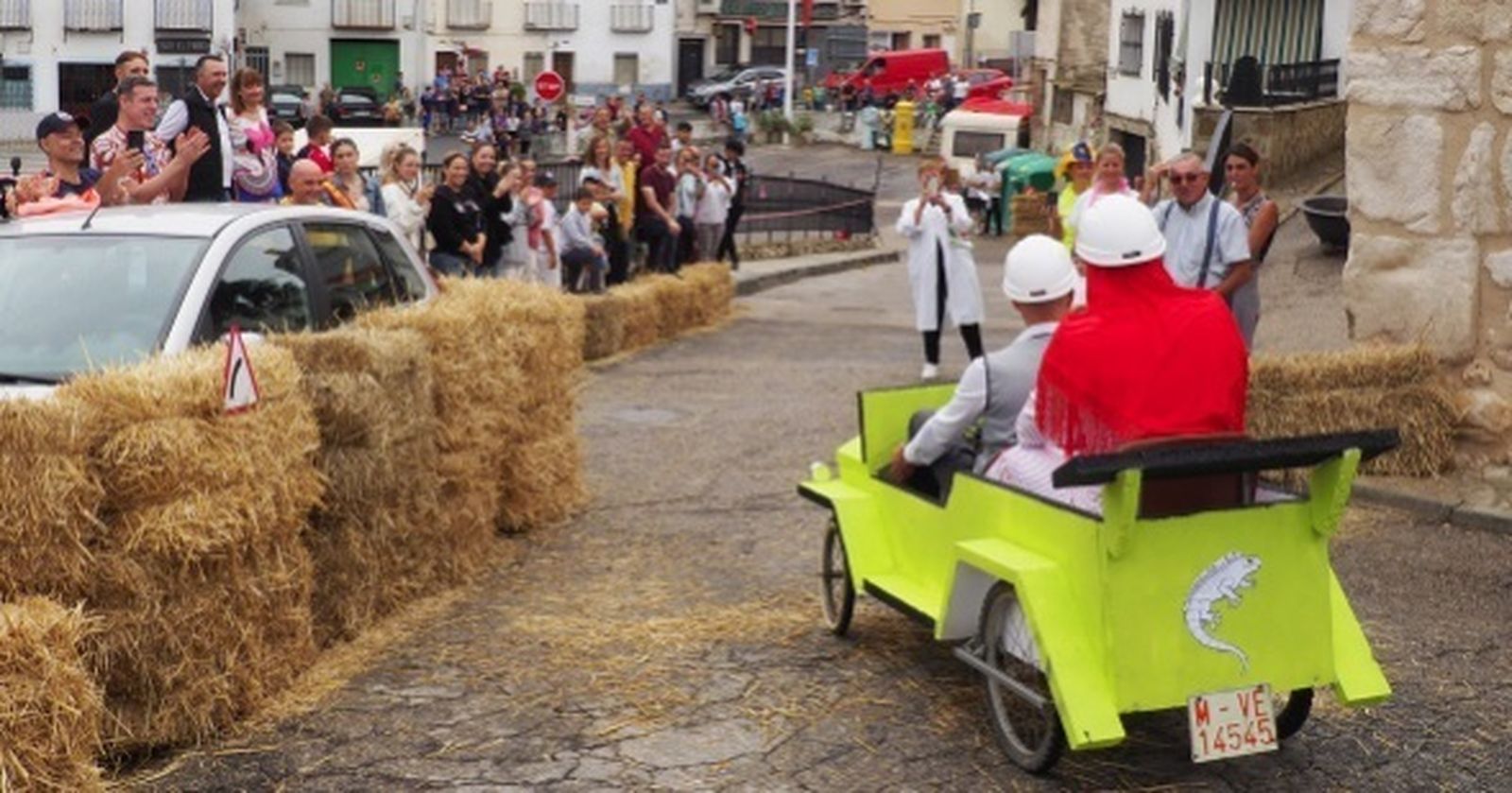 La Carrera de los Autos  Locos Abubillos