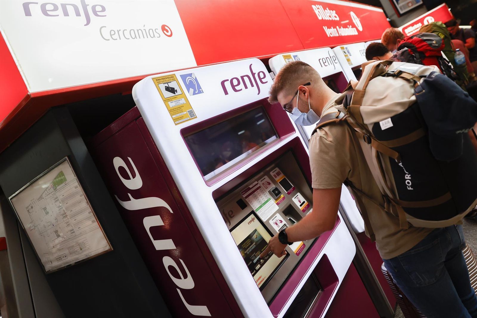 Punto de autoventa de Renfe