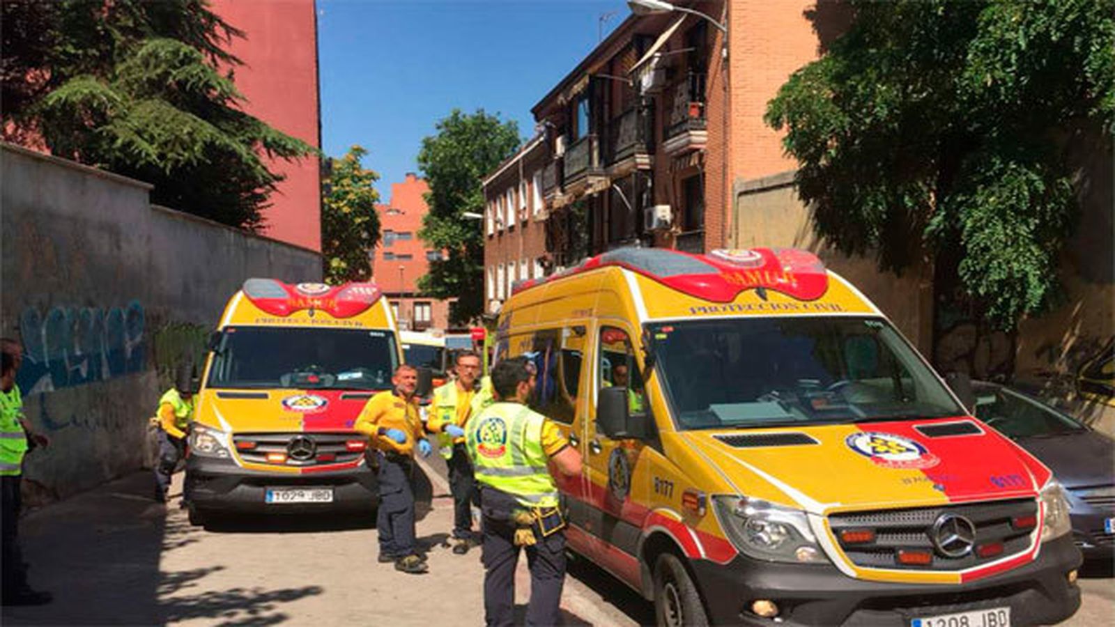 Efectivos del SAMUR Protección Civil en el lugar