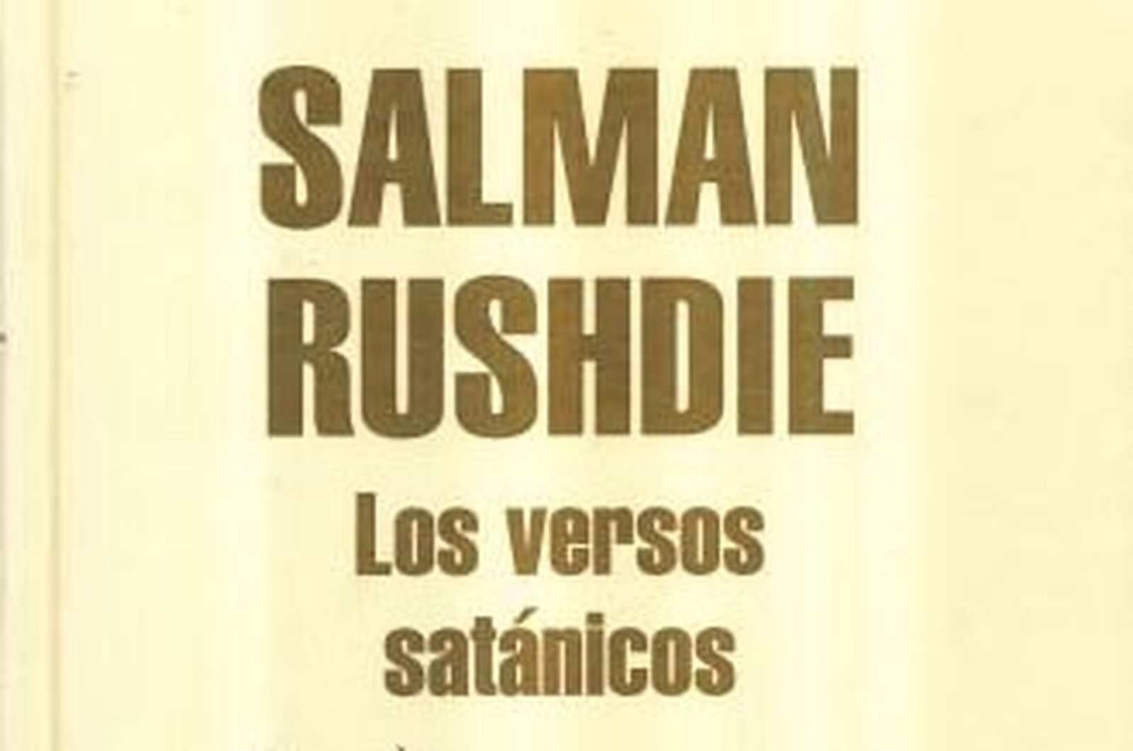 El ataque a Rushdie eleva las ventas de su obra 'Los versos satánicos'