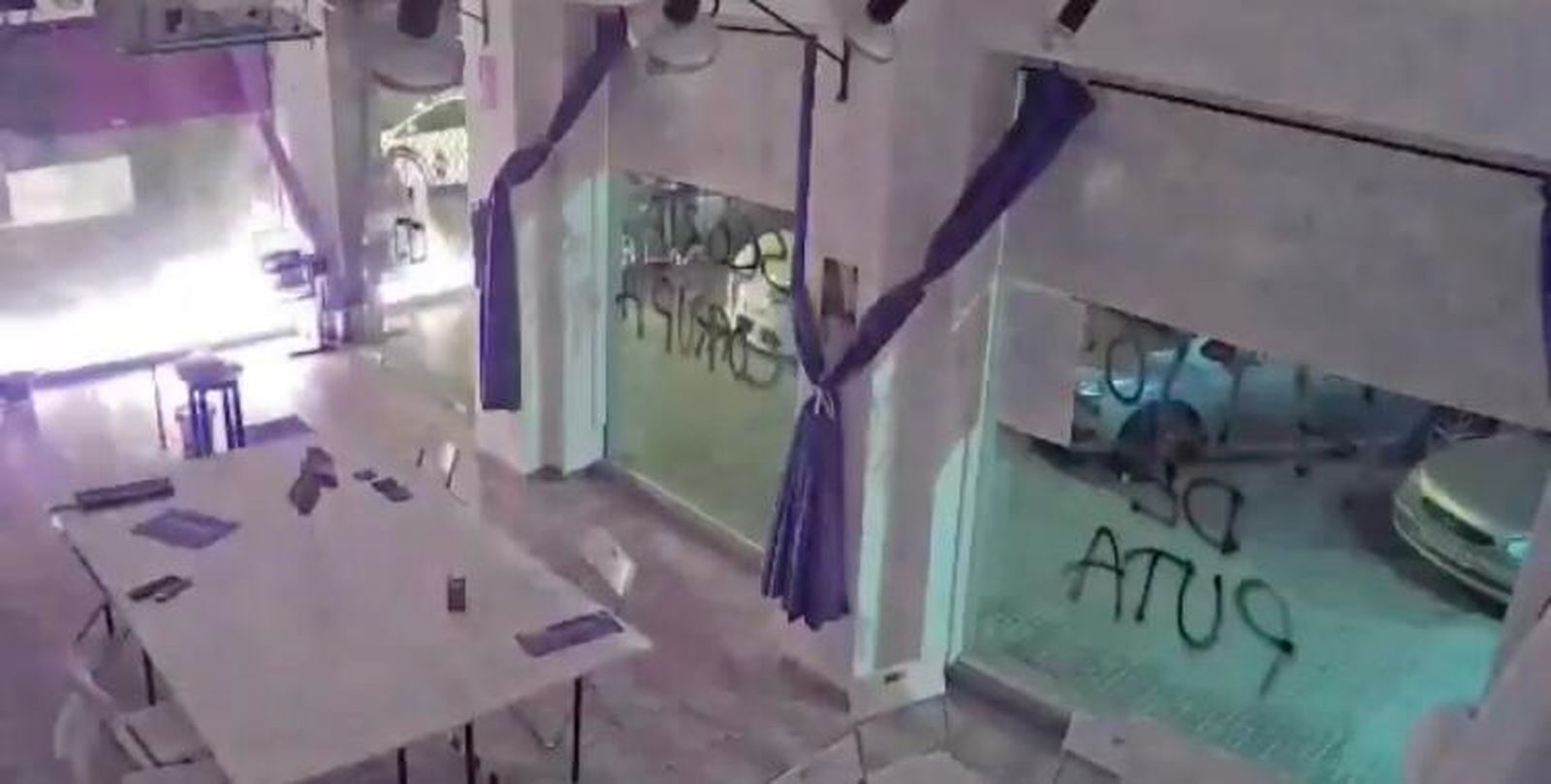 Imagen de la explosión a una sede de Podemos