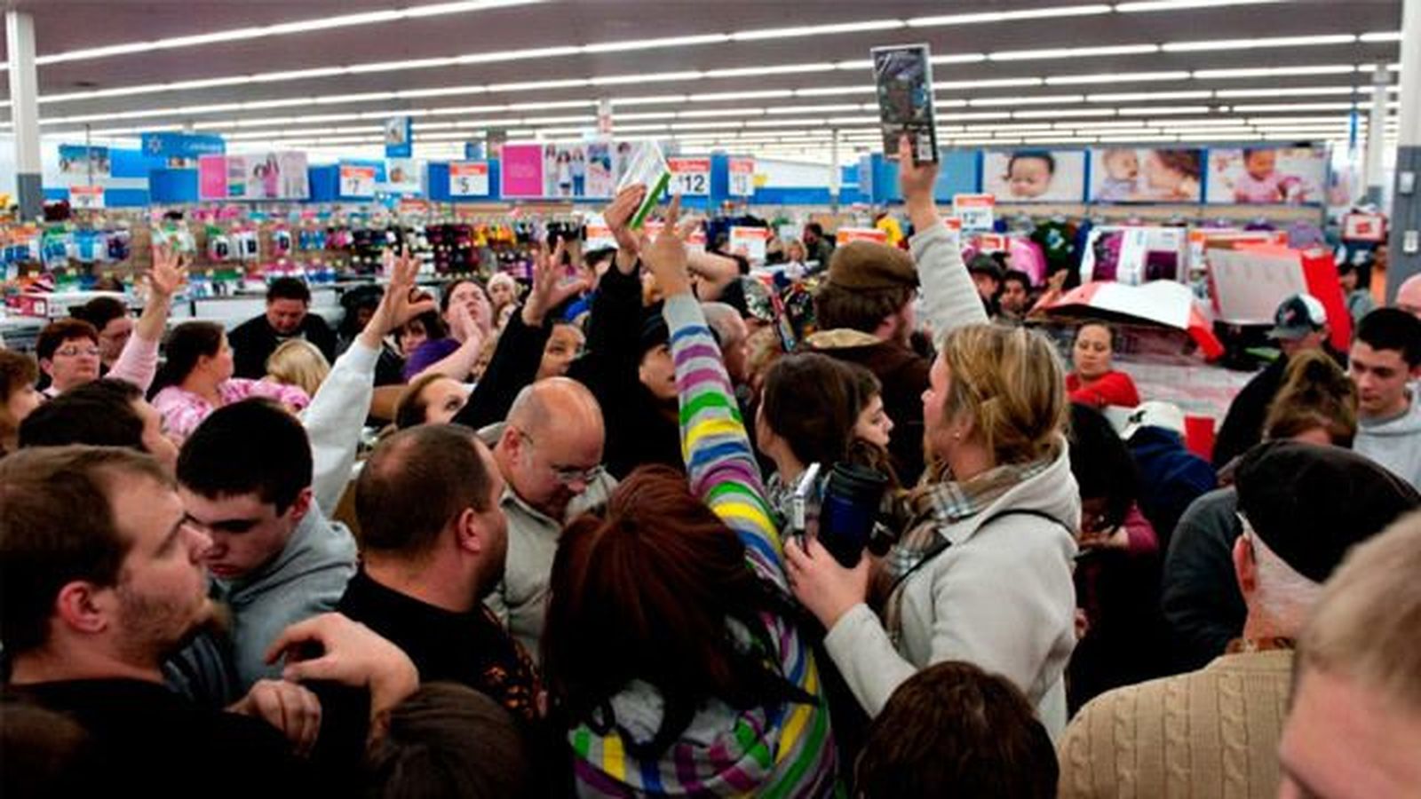 Ropa, calzado y la tecnología, los más demandados en el "Black Friday"