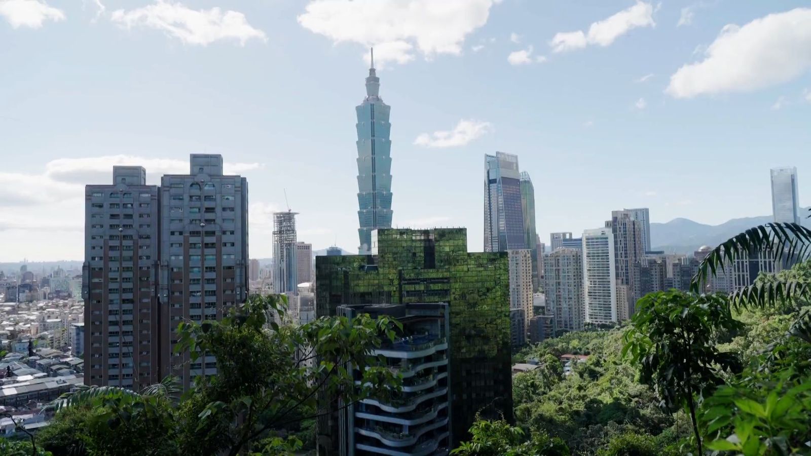 Más de 183 metros de altura y 600 escalones, así es la 'Montaña del elefante' (Taiwán)