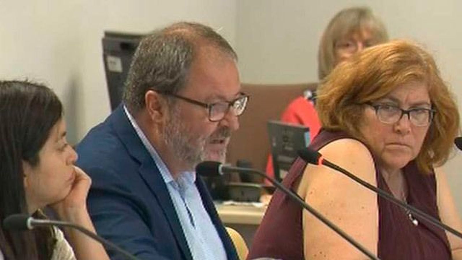 El PP y C's afean a Barbero su "venganza" a los policías que le increparon