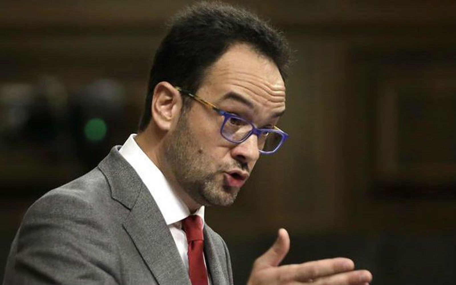 Hernando a Rajoy: "No nos gusta como presidente pero sí nos gusta este país"