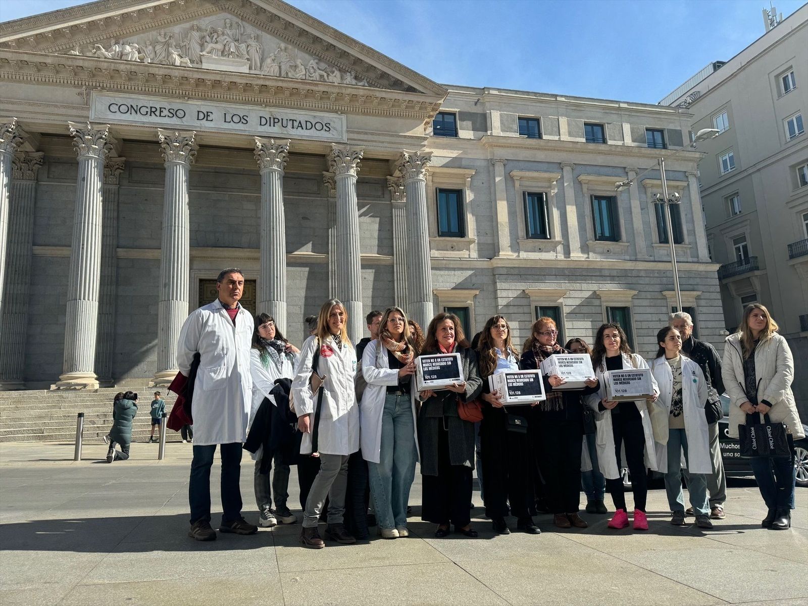 Un movimiento social recoge 100.000 firmas para eliminar progresivamente guardias de 24 horas