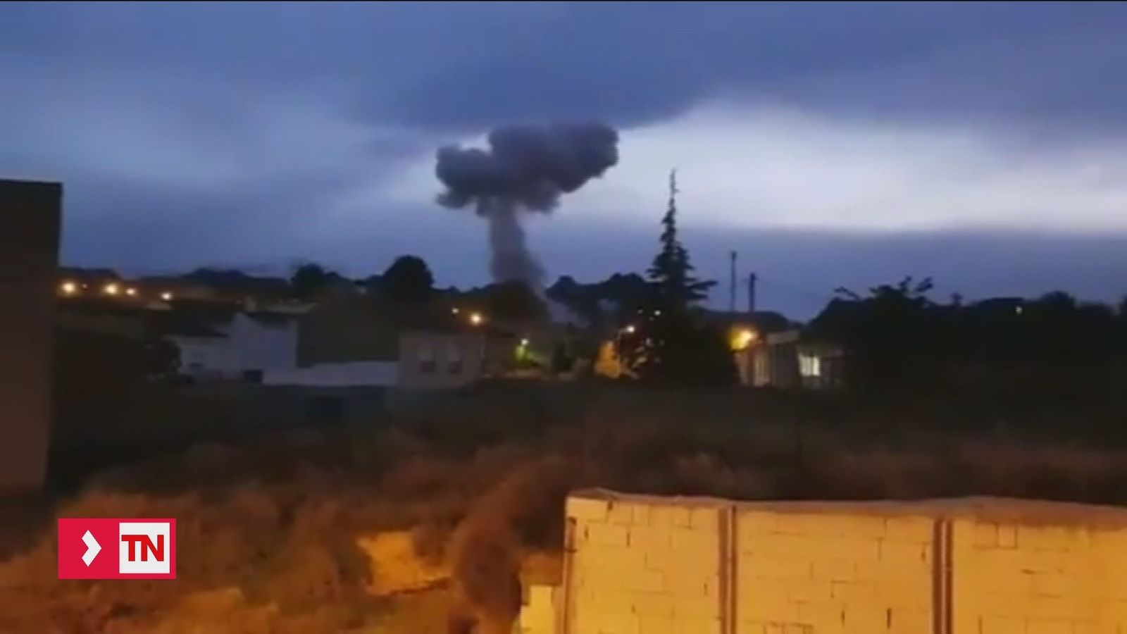 Tres muertos en la explosión de una pirotecnia en Guadix (Granada)
