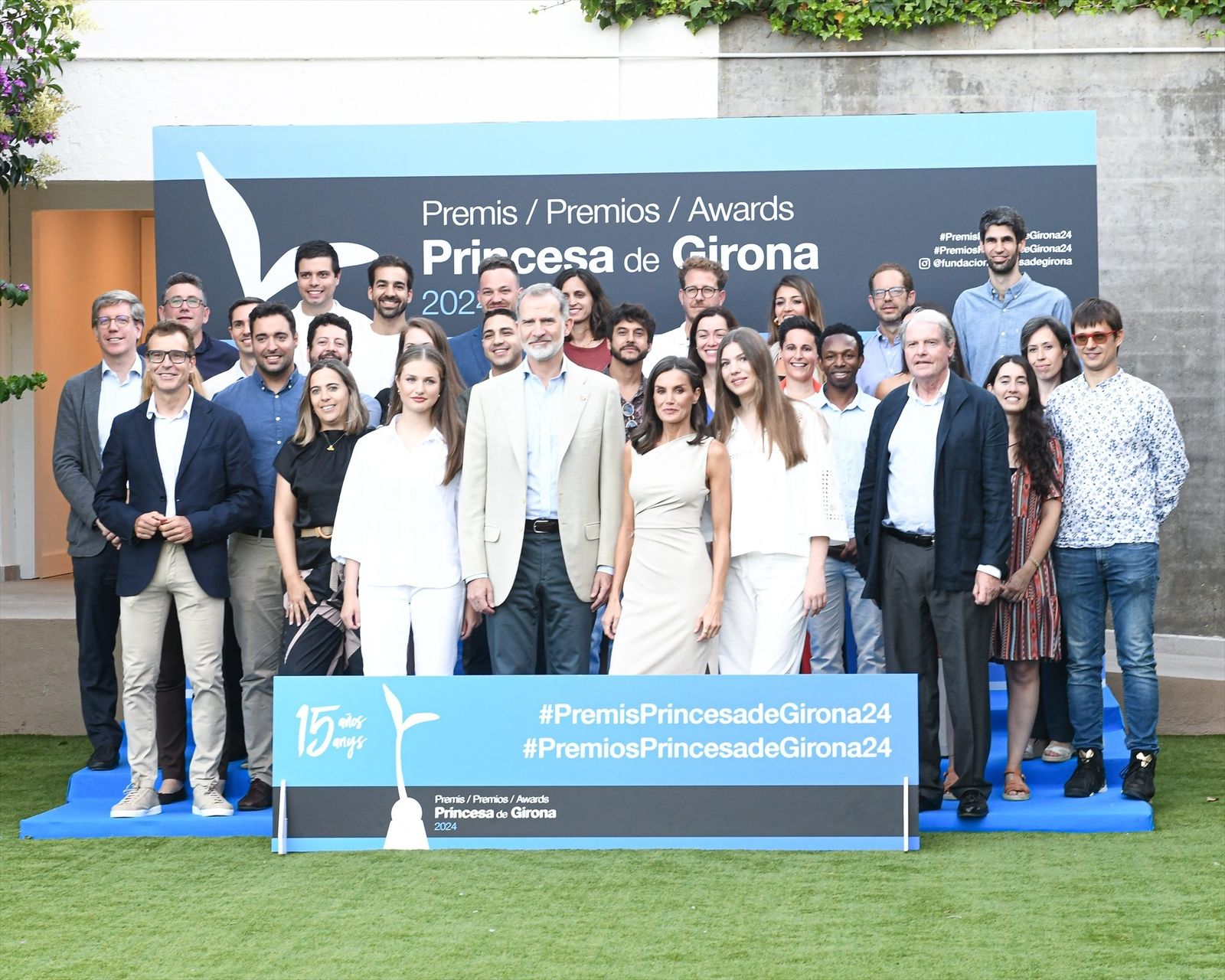 Foto de familia del encuentro con premiados ‘Princesa de Girona’