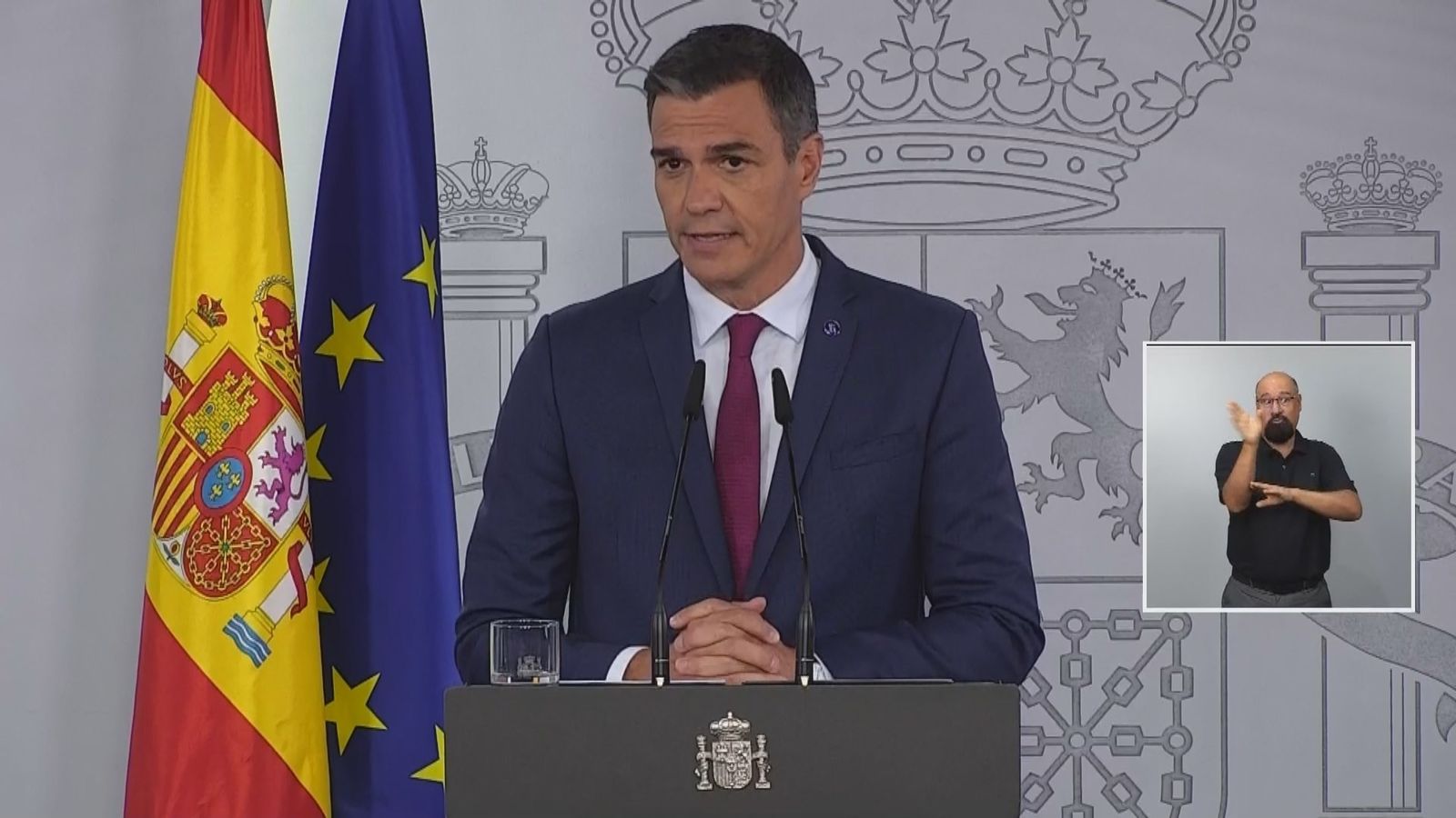 Pedro Sánchez, líder del PSOE, comparece tras la ronda de consultas con el rey