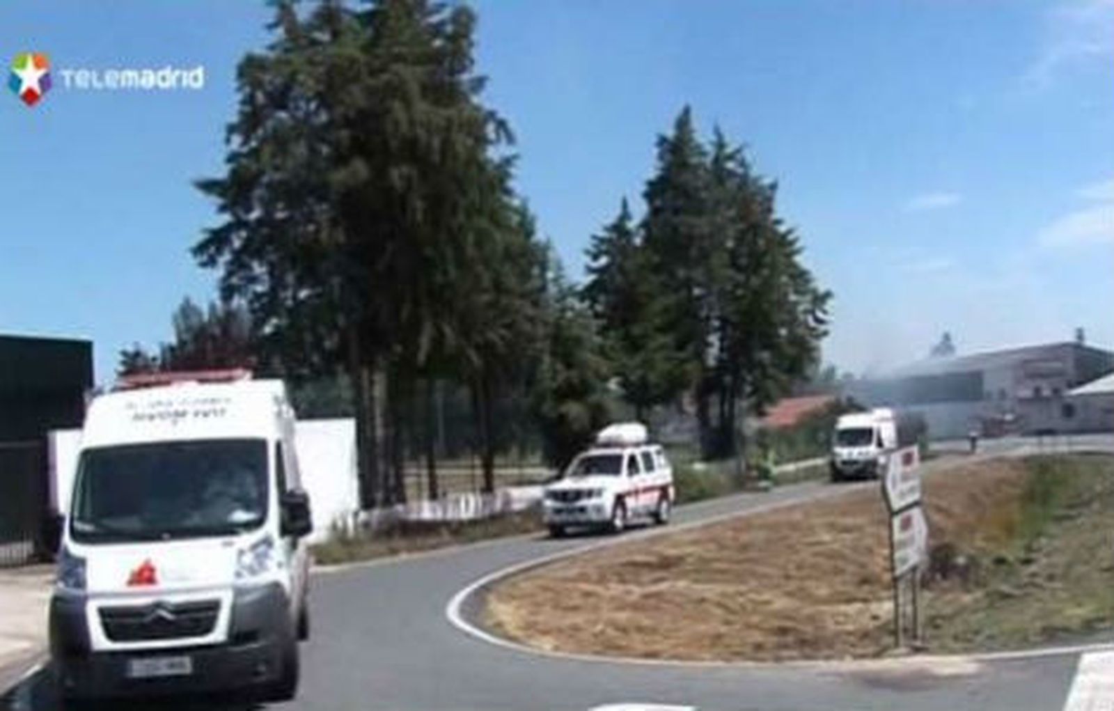 Hallado un segundo cadáver entre los escombros de la fábrica de Moraleja