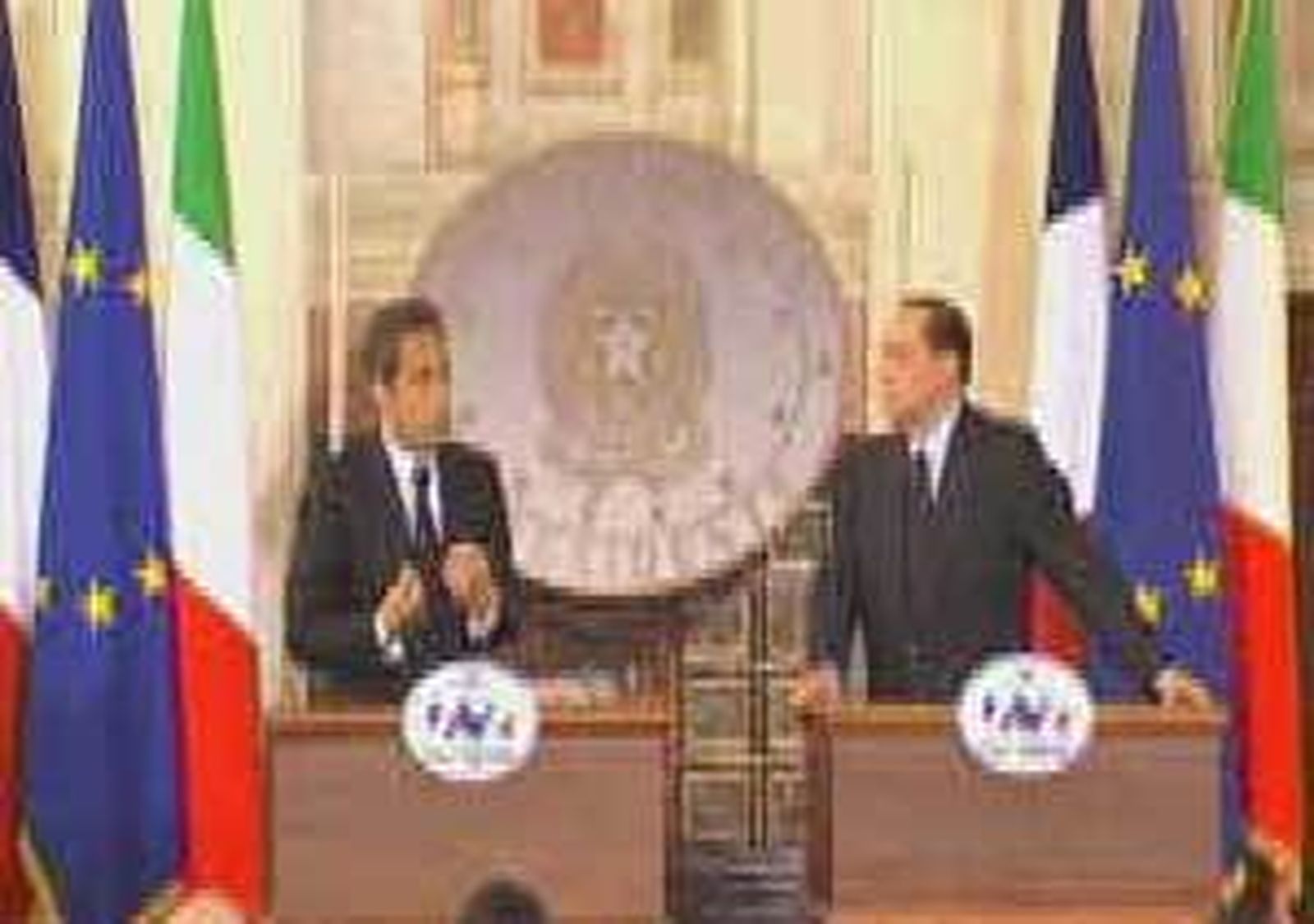 Francia e Italia proponen modificaciones al Tratado de Schengen