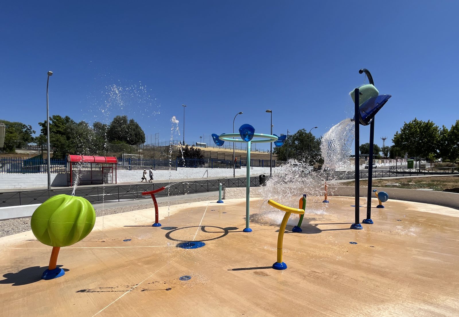 Paracuellos de Jarama repara su recién abierto parque del Picón del Cura tras actos vandálicos