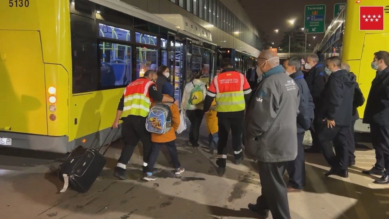 Llegan a Madrid 137 refugiados ucranianos en un vuelo fletado por la Fundación Reina Sofía