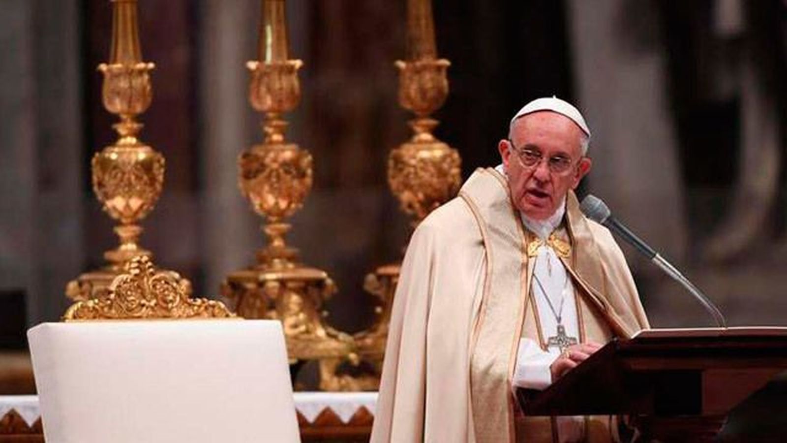 El papa autoriza la absolución indefinida del aborto por sacerdotes