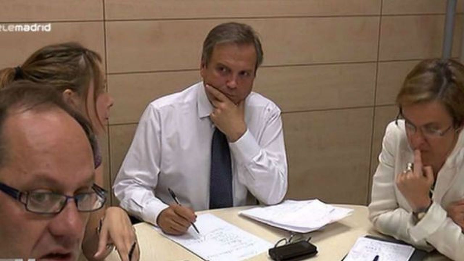 Tras la sustitución de Carmona, todas las miradas se centran en la aritmética municipal