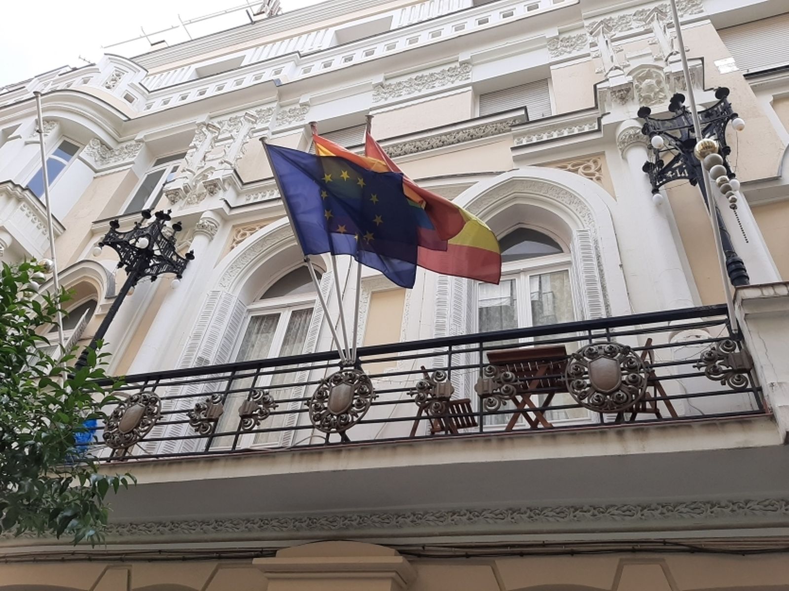 Una de las barandillas originales del mítico Hotel Florida de Antonio Palacios, ahora en el Hostal Pizarro de Malasaña
