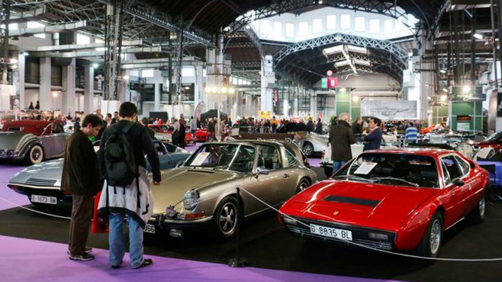 Comienza la feria Auto Retro de coches clásicos en Barcelona