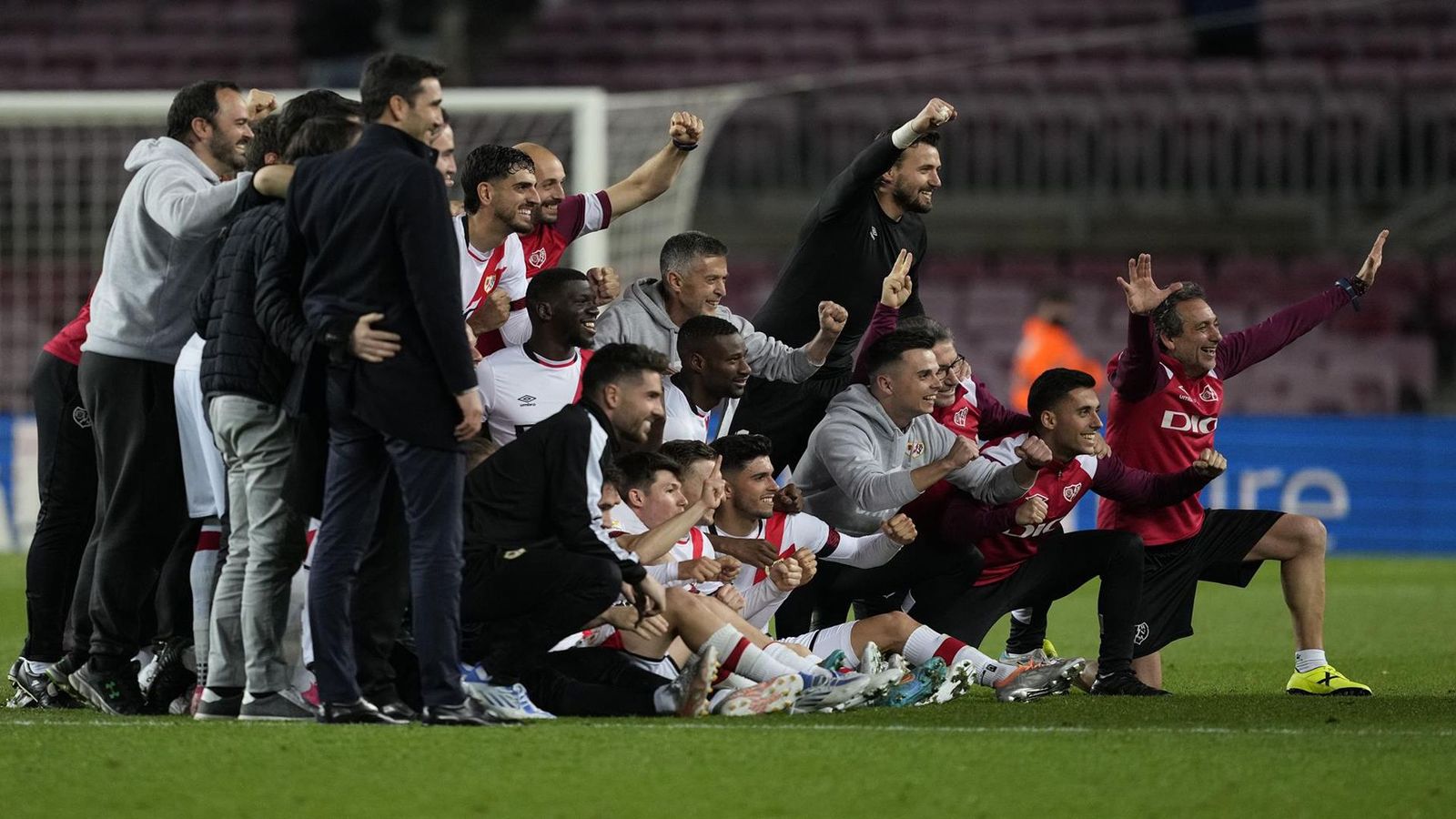 Los rayistas, "muy satisfechos por conseguir la permanencia"