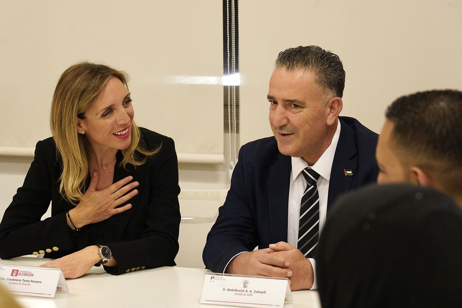 La alcaldesa de Alcorcón en un encuentro con su homólogo de Salfit, Cisjordania