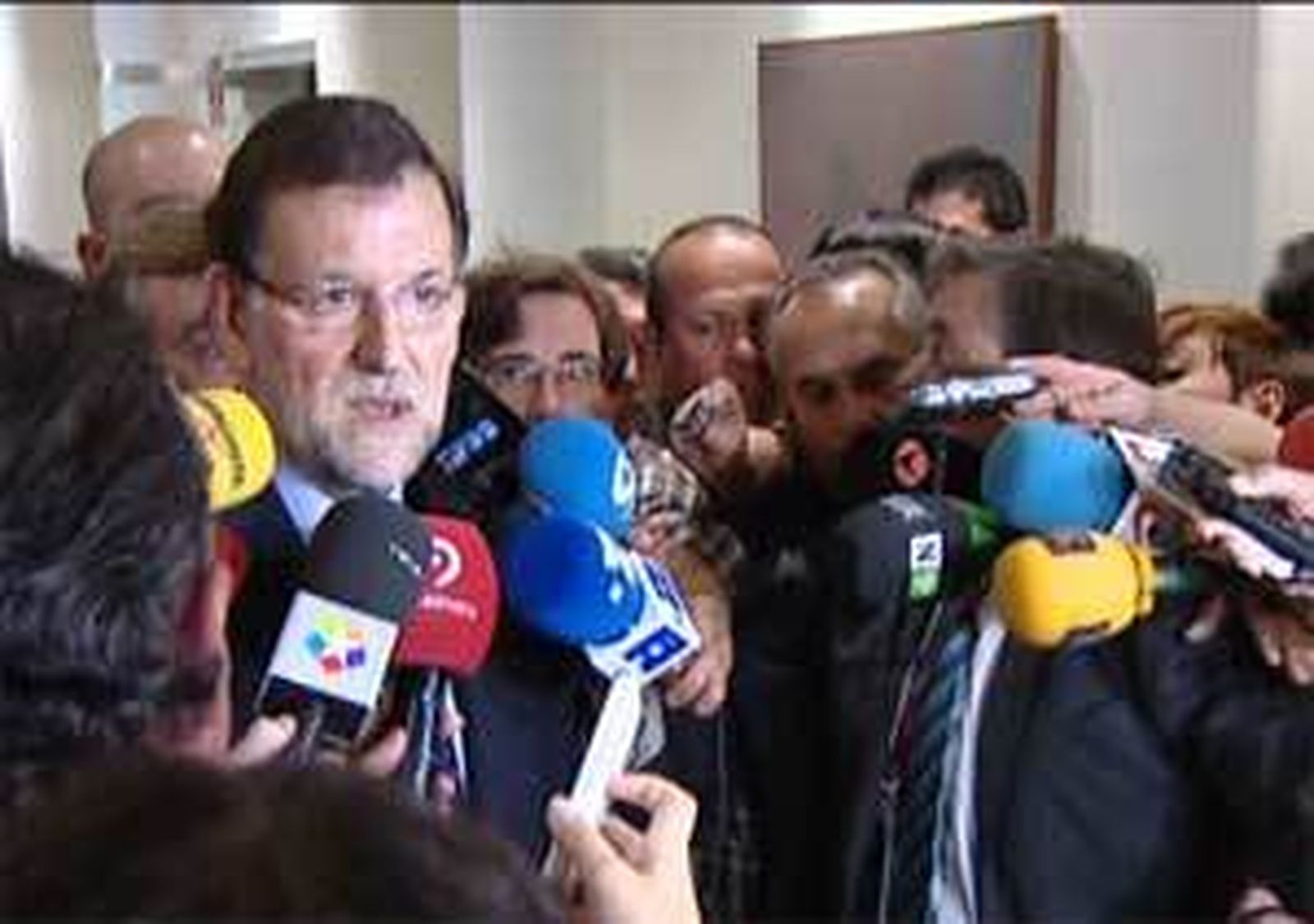 Rajoy no tiene previsto subir el IVA aunque atenderá la petición de Bruselas de explorarlo