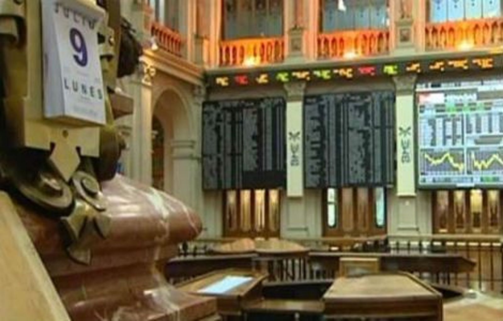 La prima de riesgo llega a los 580 punto y el interés del bono supera el 7 %