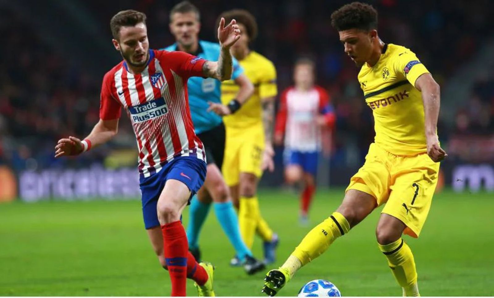 Saúl ante el Borussia Dortmund