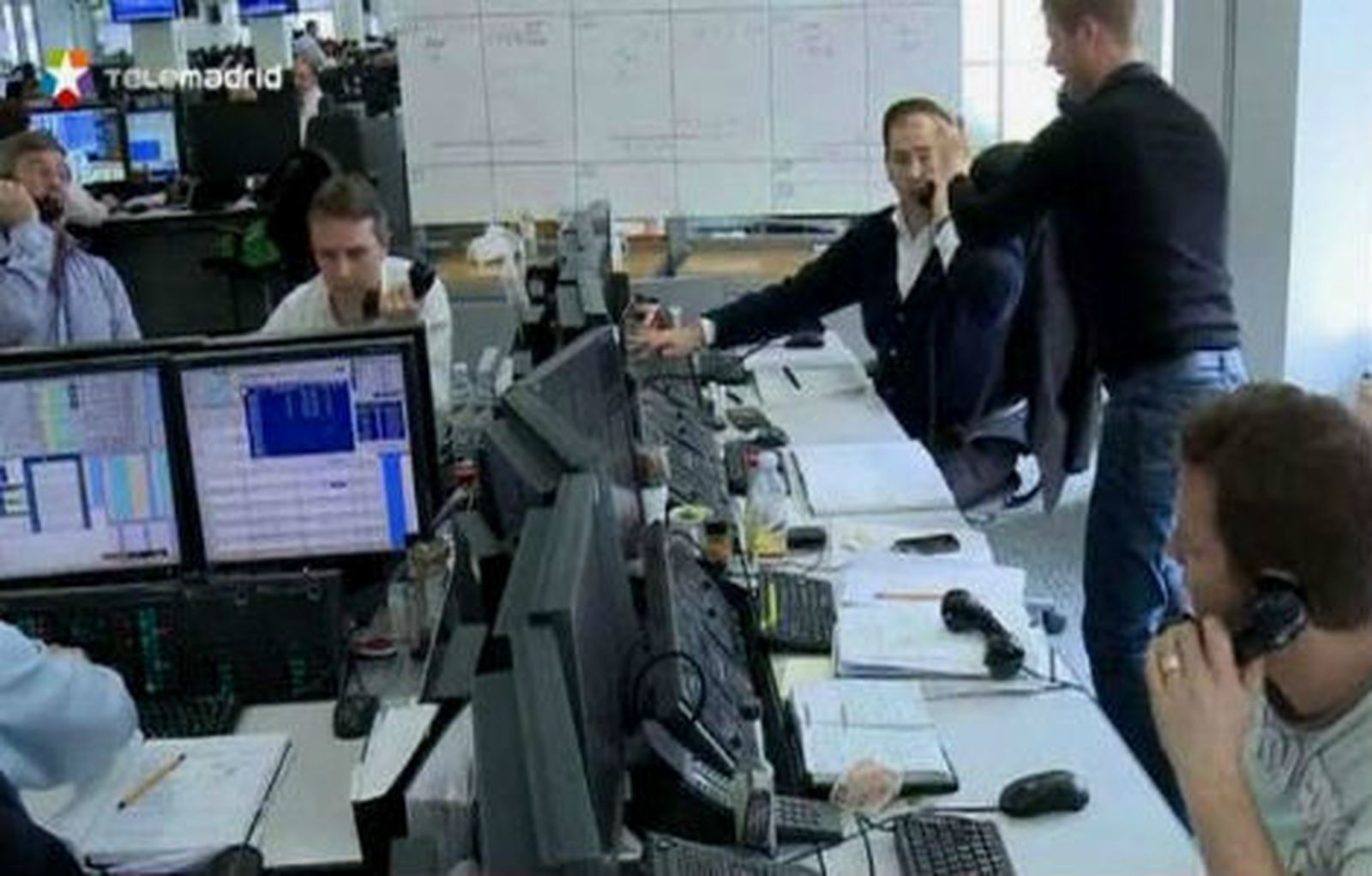 La prima de riesgo de España continúa en mínimos anuales, en 248 puntos