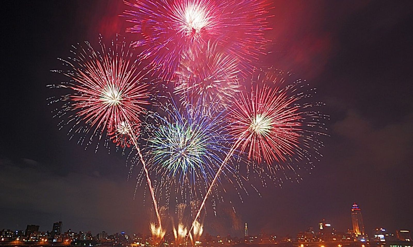 Fuegos artificiales, Año Nuevo Chino, 2019