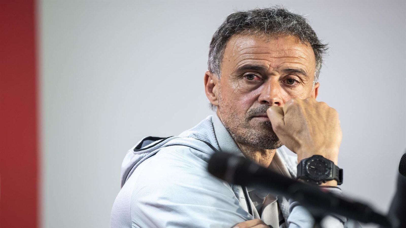 Luis Enrique: "Hay jugadores que ponen muy cachondos a periodistas y aficionados"