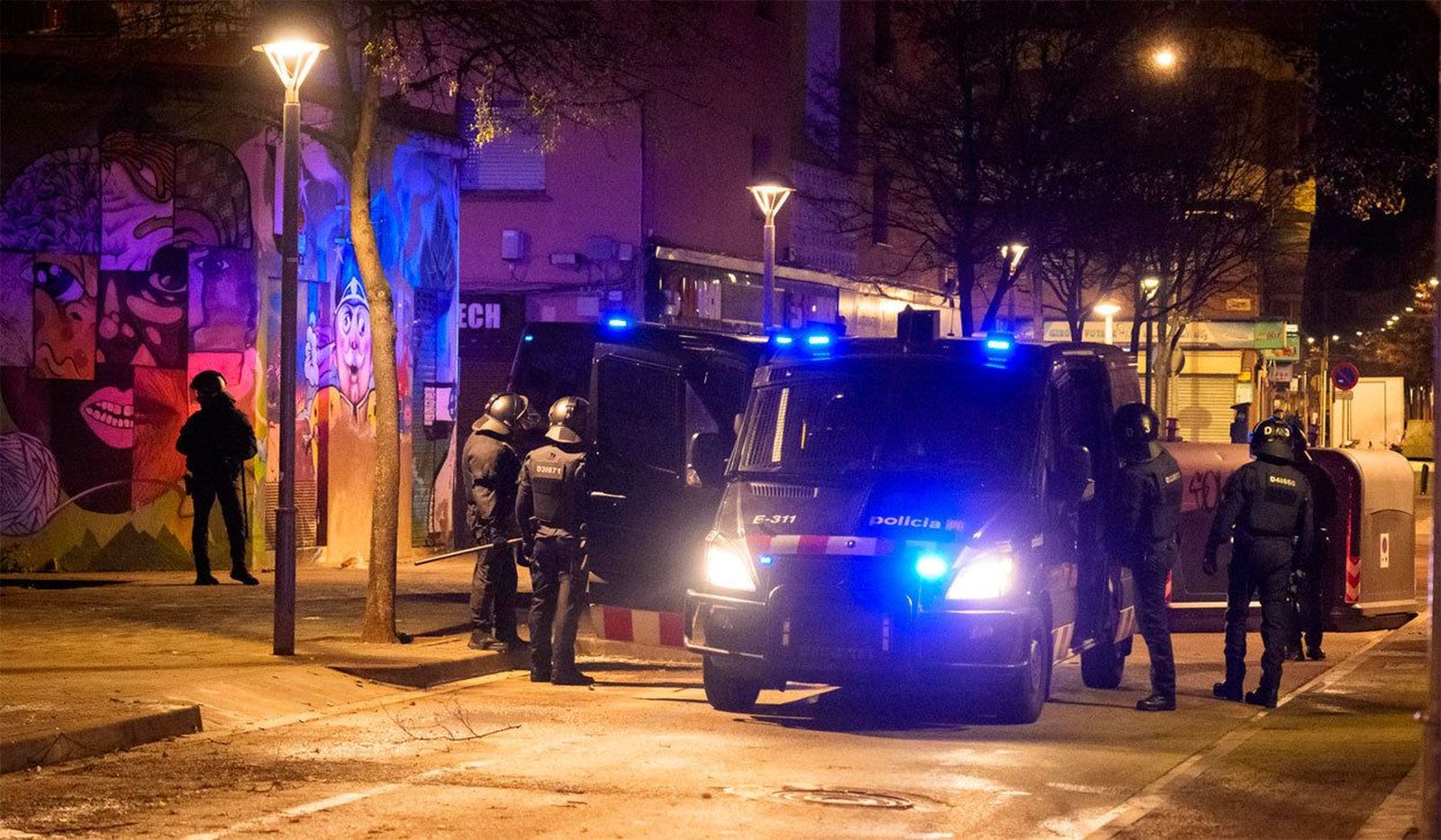Seis detenidos en Salt (Gerona) en las protestas por el desalojo de un imán y su familia