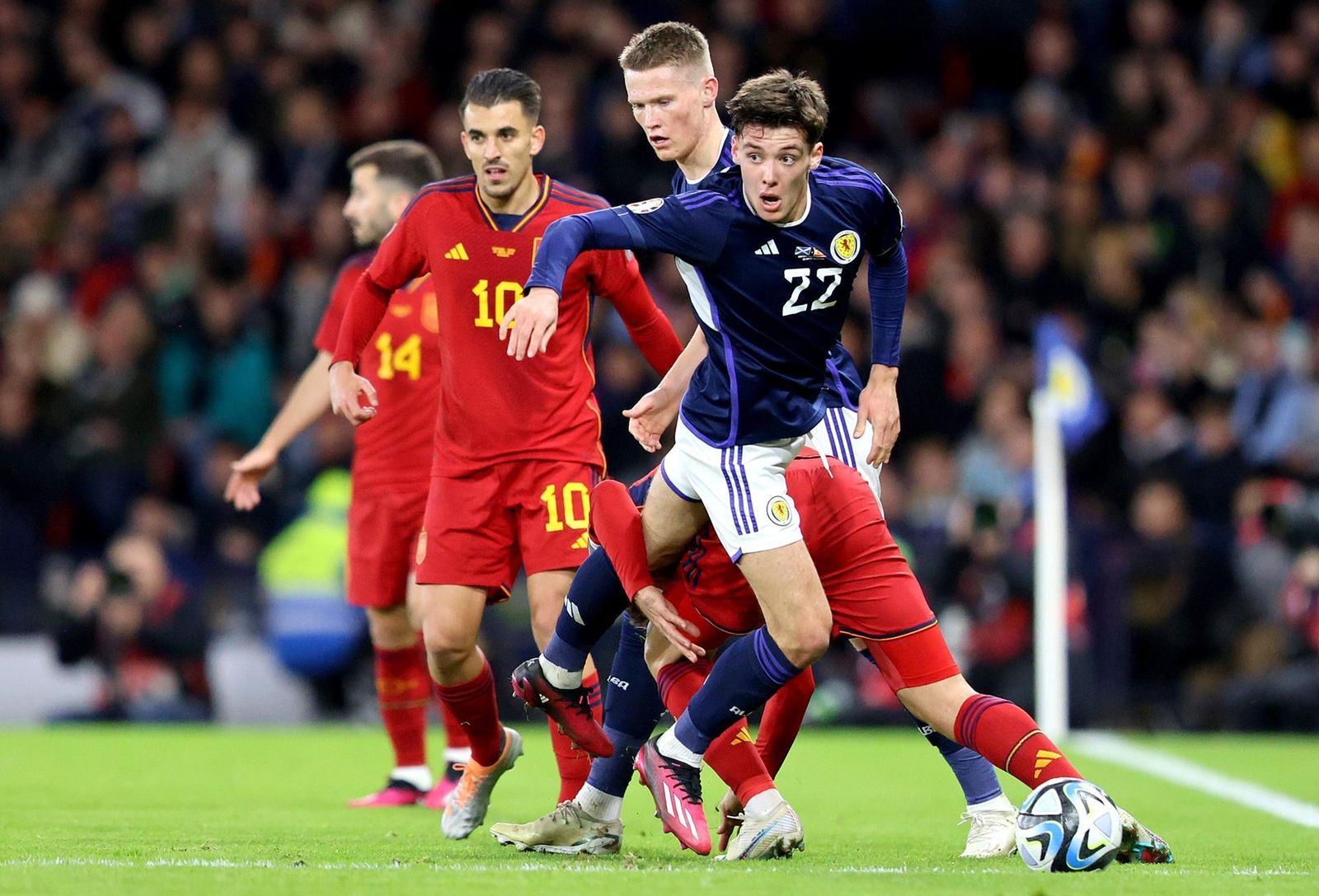 Ceballos ante Escocia
