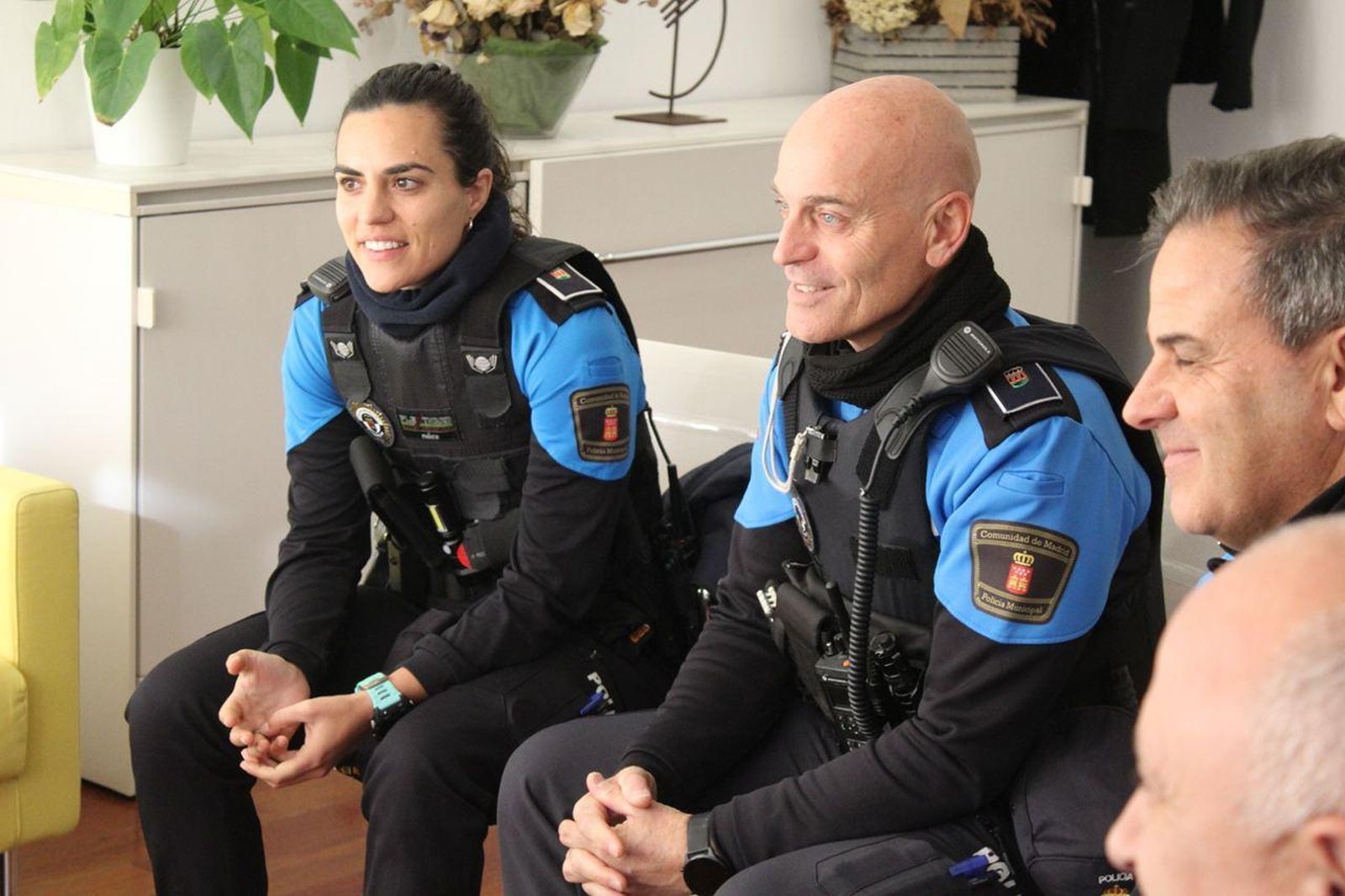 Los agentes de la Policía Municipal de Alcorcón que trajeron al mundo a Beltrán