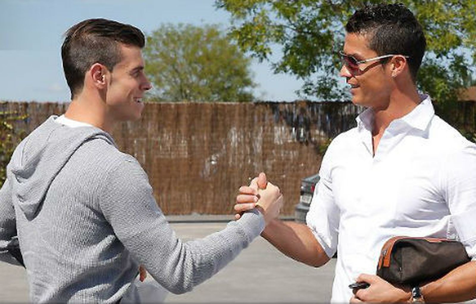 Cristiano saluda a Bale