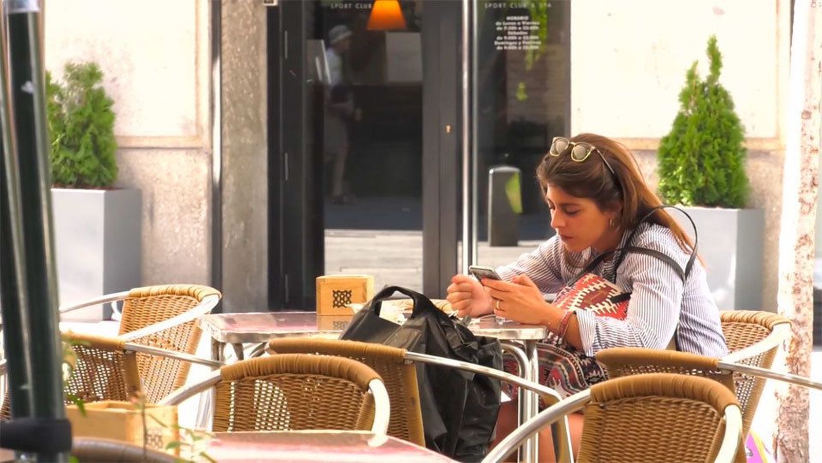La mitad de los jóvenes entre 18 y 24 años se declara adicto al móvil