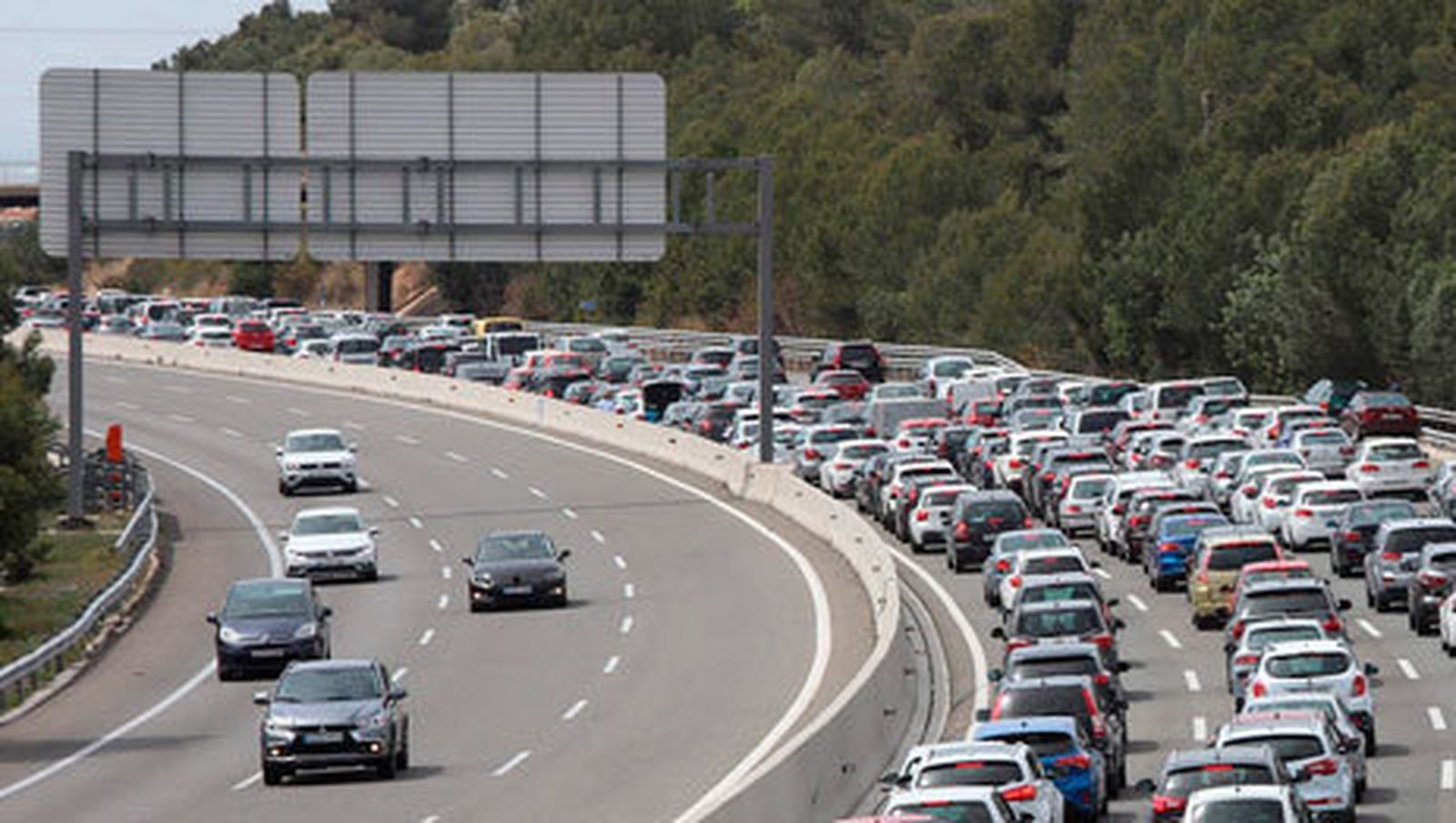 Tráfico: Retenciones en las carreteras