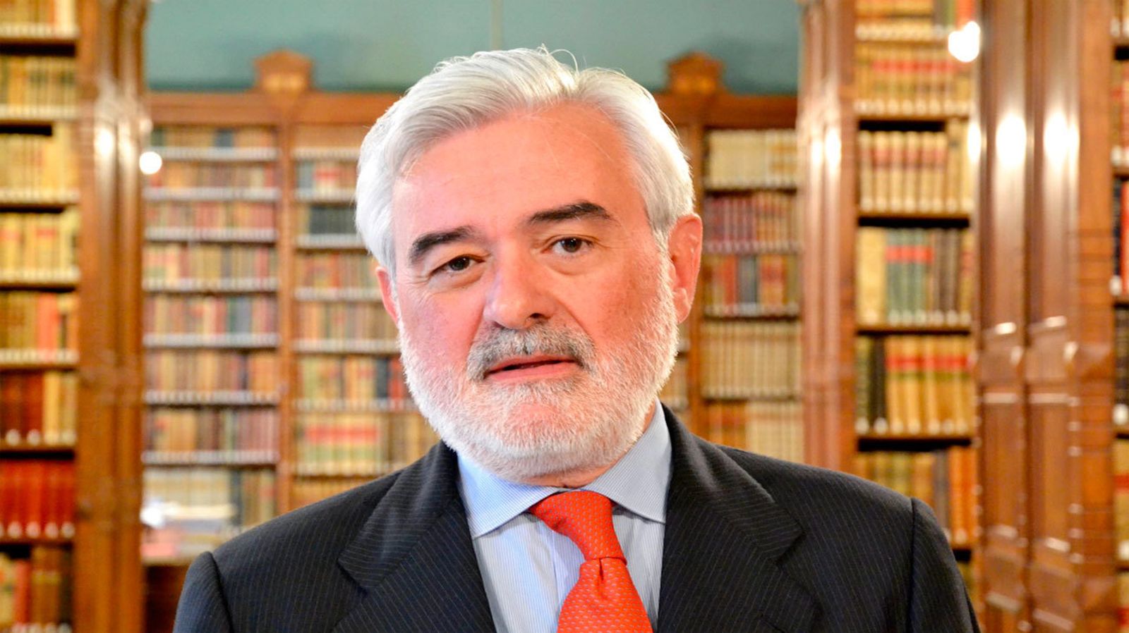 Darío Villanueva, la importancia del castellano