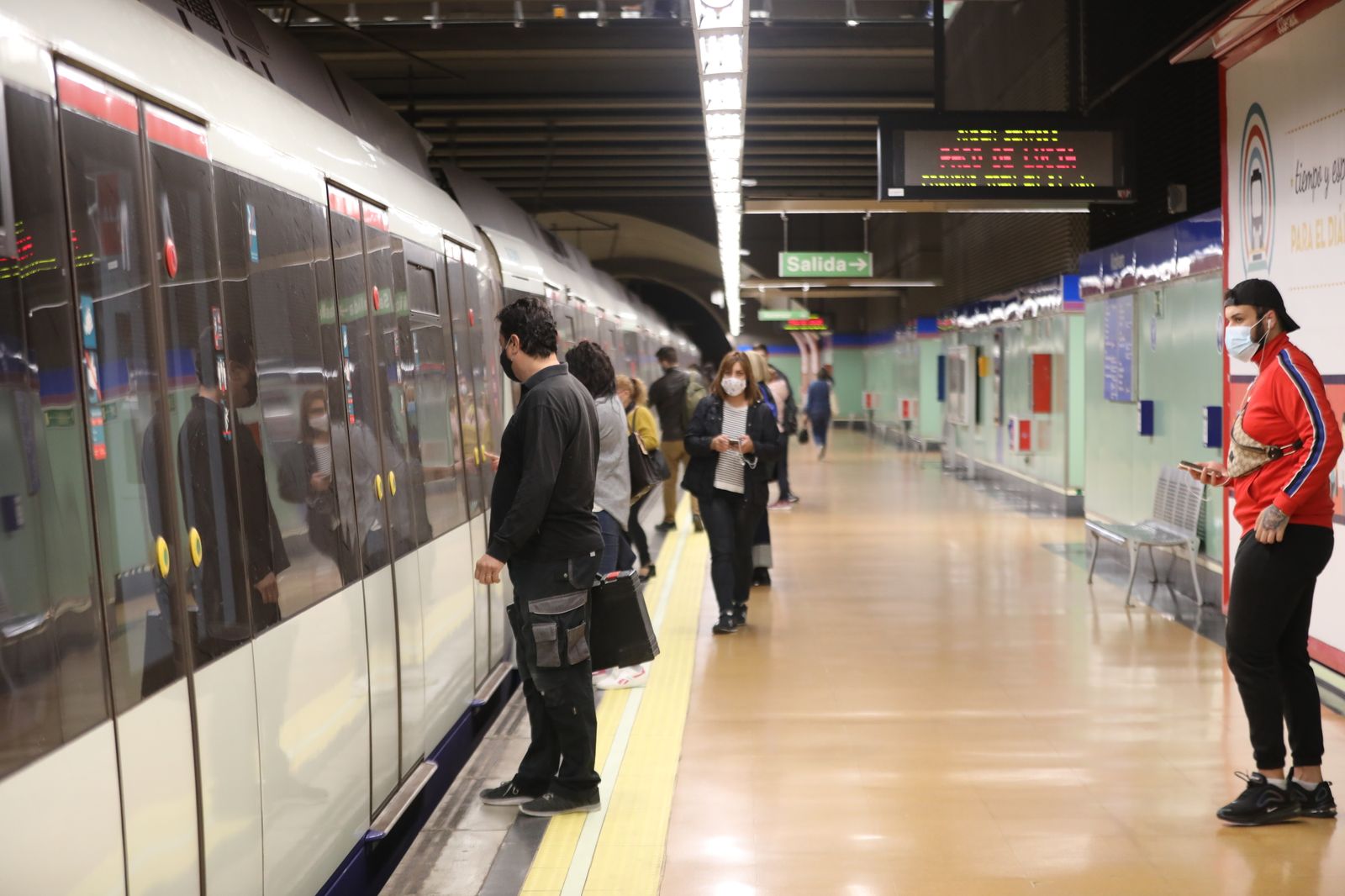 Viajeros de metro