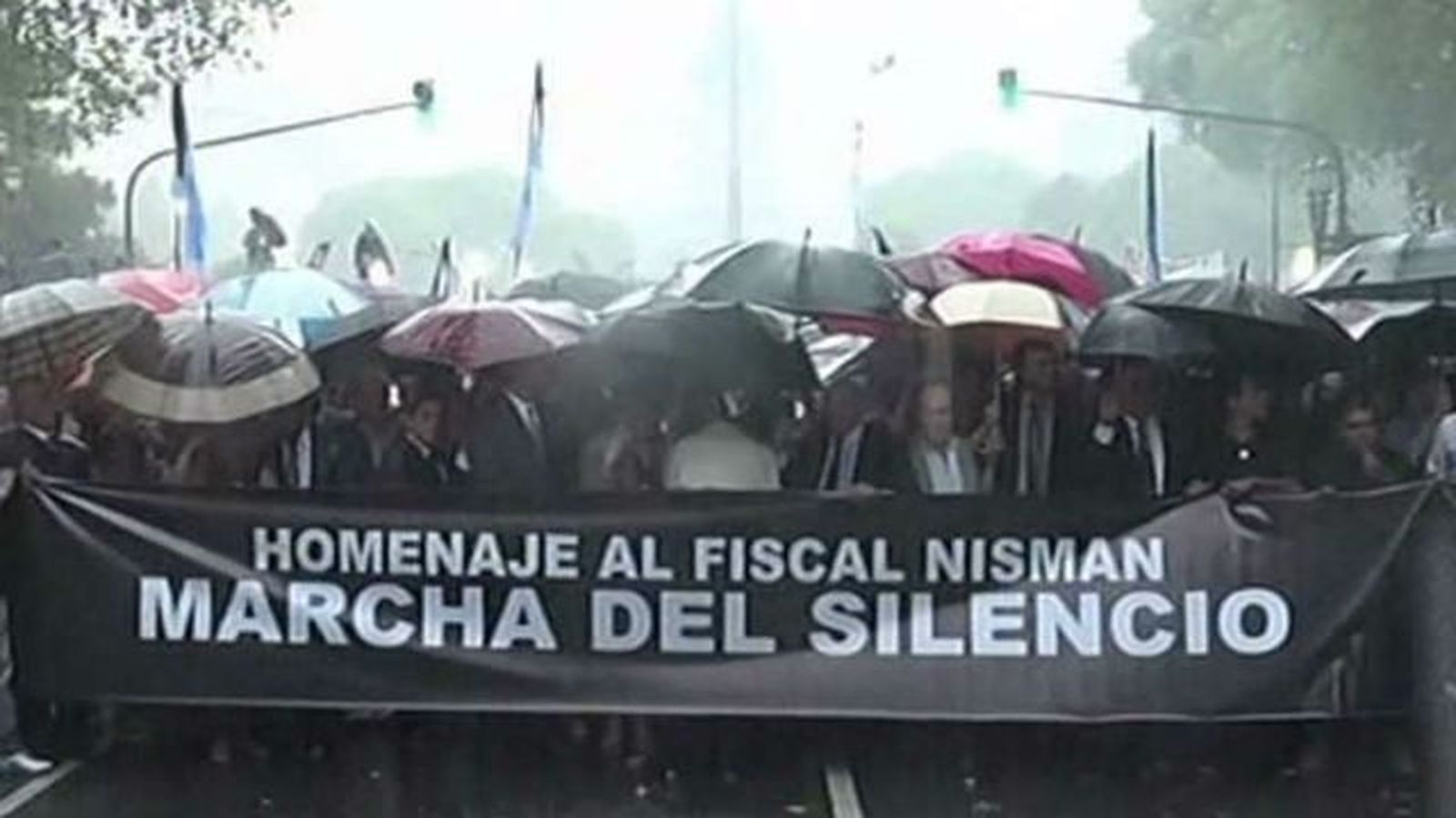 Cientos de miles de personas marchan en Argentina,  en homenaje a Alberto Nisman