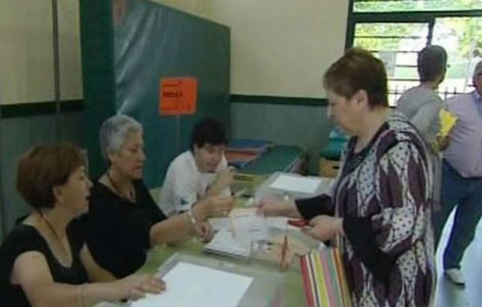 Aguirre, Gallardón y Leguina, comparecen en la comisión de estudio sobre reforma electoral