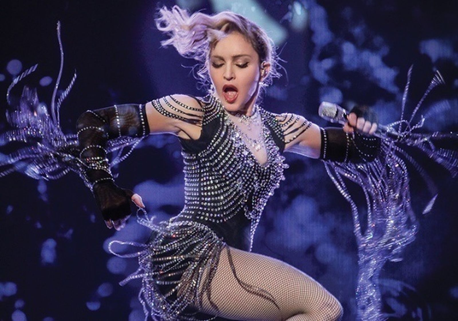 Madonna sigue recuperándose en su casa
