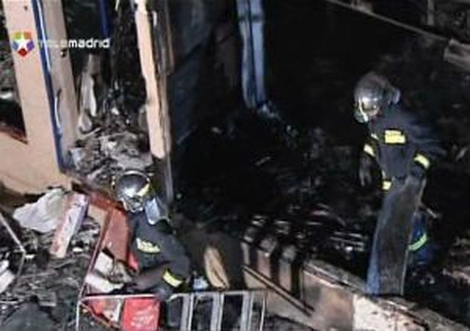 Evacuado un edificio de tres alturas en Ciempozuelos tras una explosión en un bajo comercial