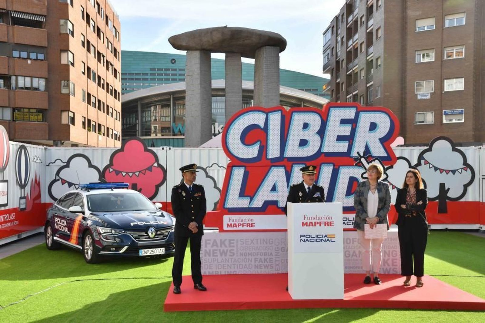 Ciberland, un espacio para conocer los riesgos del mundo digital y aprender a defenderse