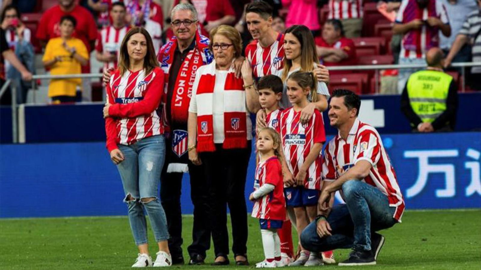 Fernando Torres, con su familia