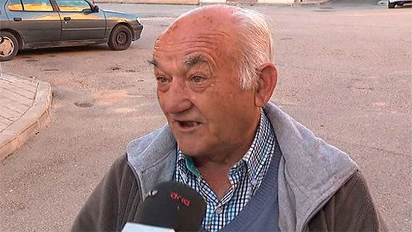 Valdaracete: Dos horas 'de banco' al mes