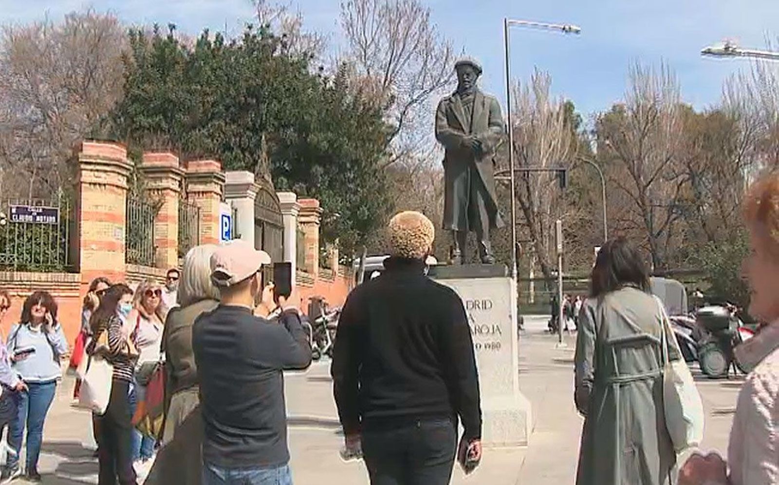 Un recorrido poético y escénico por El Retiro y la Cuesta de Moyano